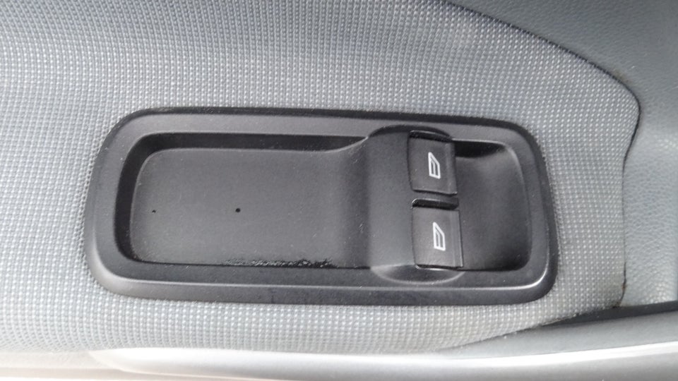 Ford Fiesta 1,25 82 Trend 5d