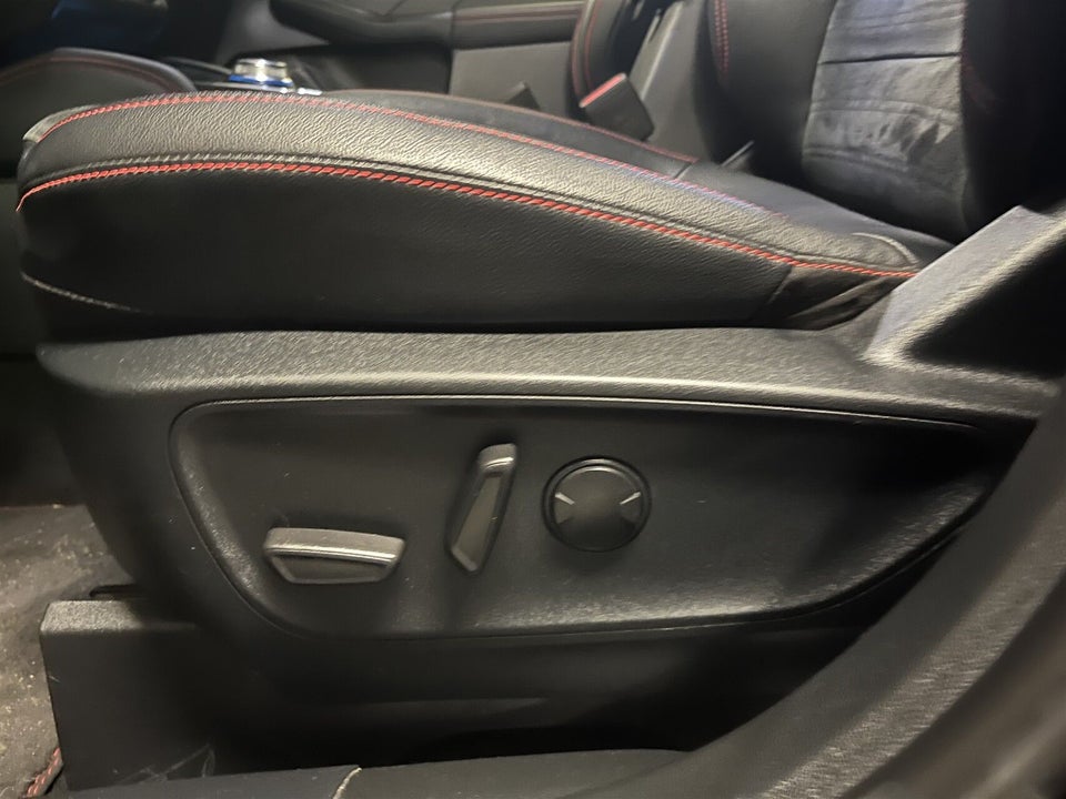 Ford Kuga 2,5 PHEV ST-Line X CVT 5d