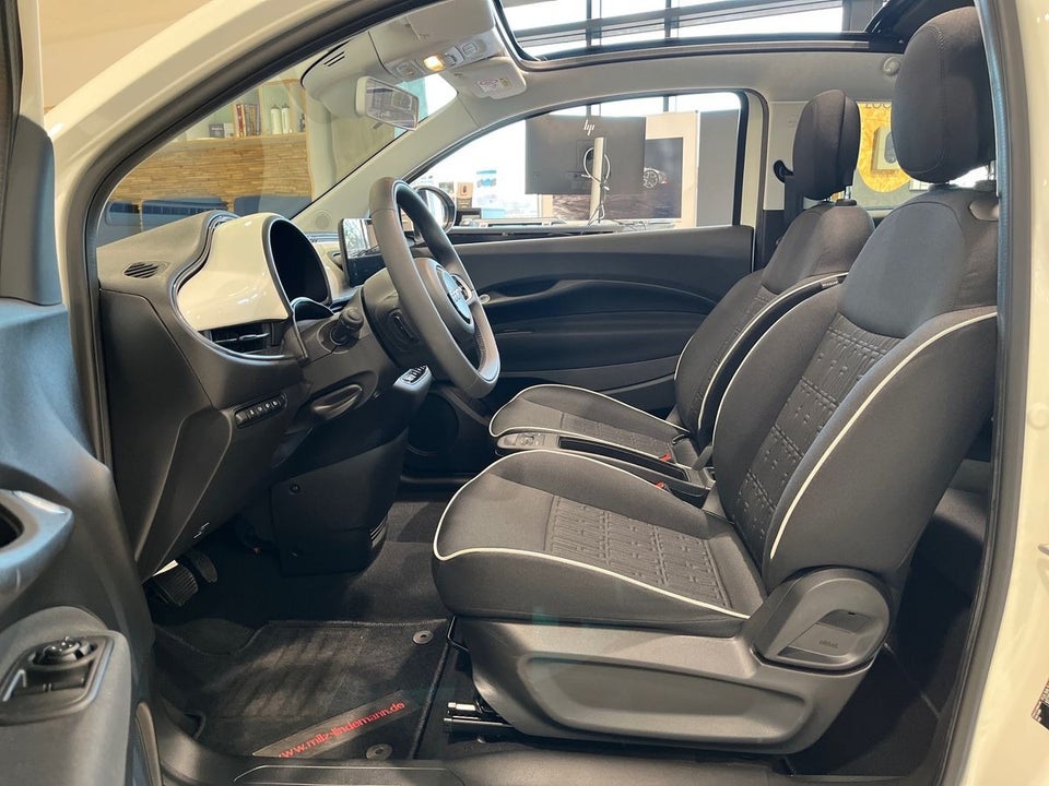 Fiat 500e 42 Icon Cabrio 2d