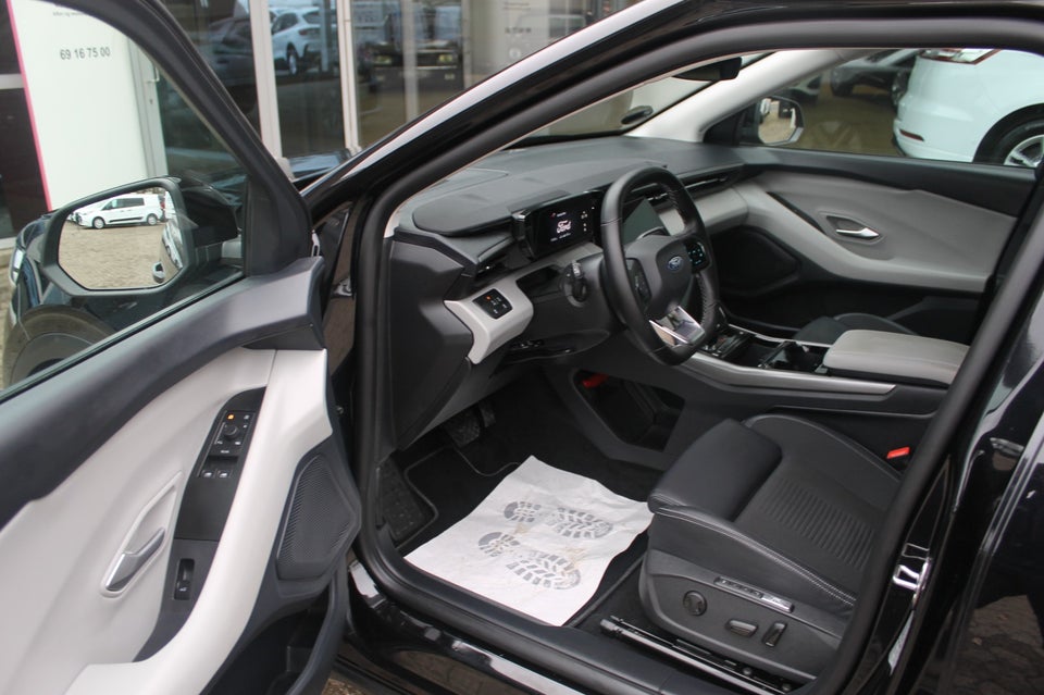 Ford Explorer 79 Premium Extended Range AWD 5d