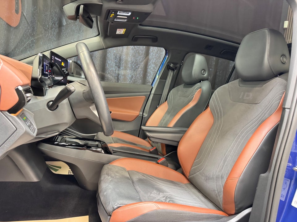 VW ID.4 77 Pro Performance Tech 5d