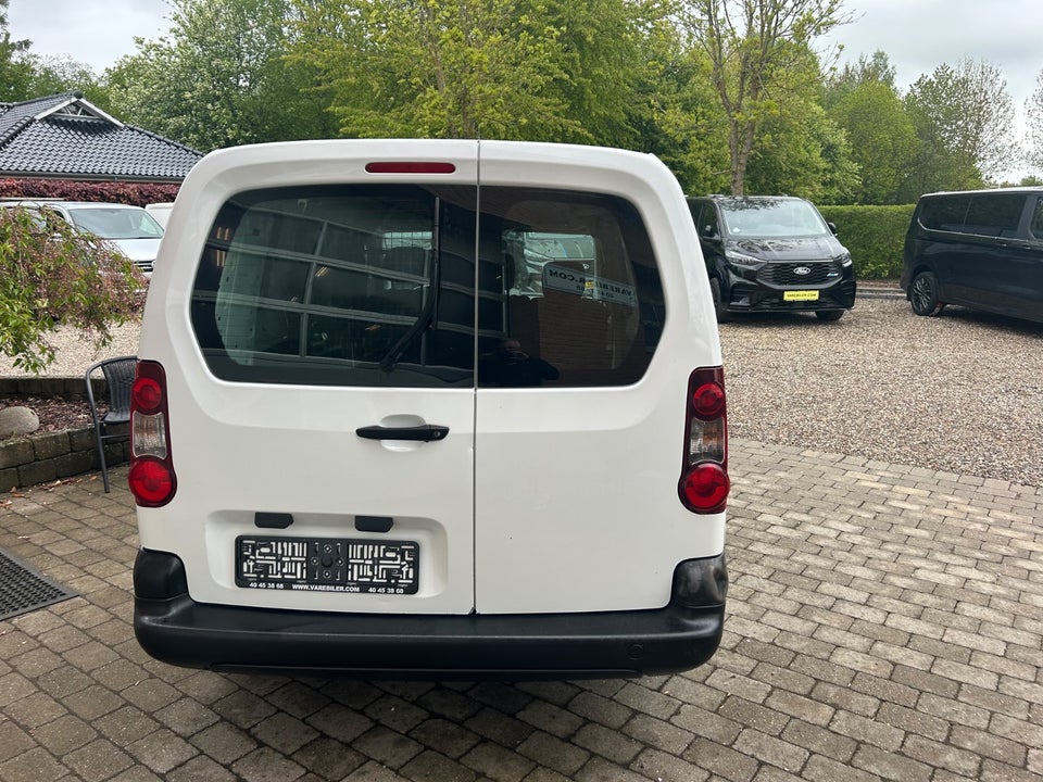 Peugeot Partner 1,6 BlueHDi 100 L2 Flex Van 5d