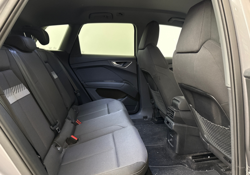 Audi Q4 e-tron 45 Progress 5d