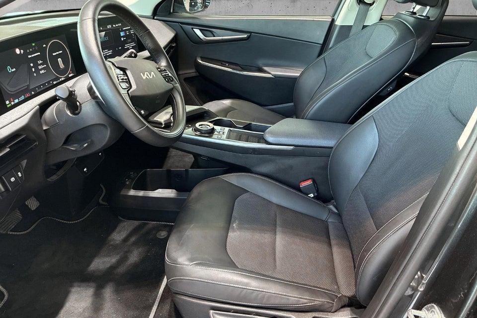 Kia EV6 77 Long Range 5d