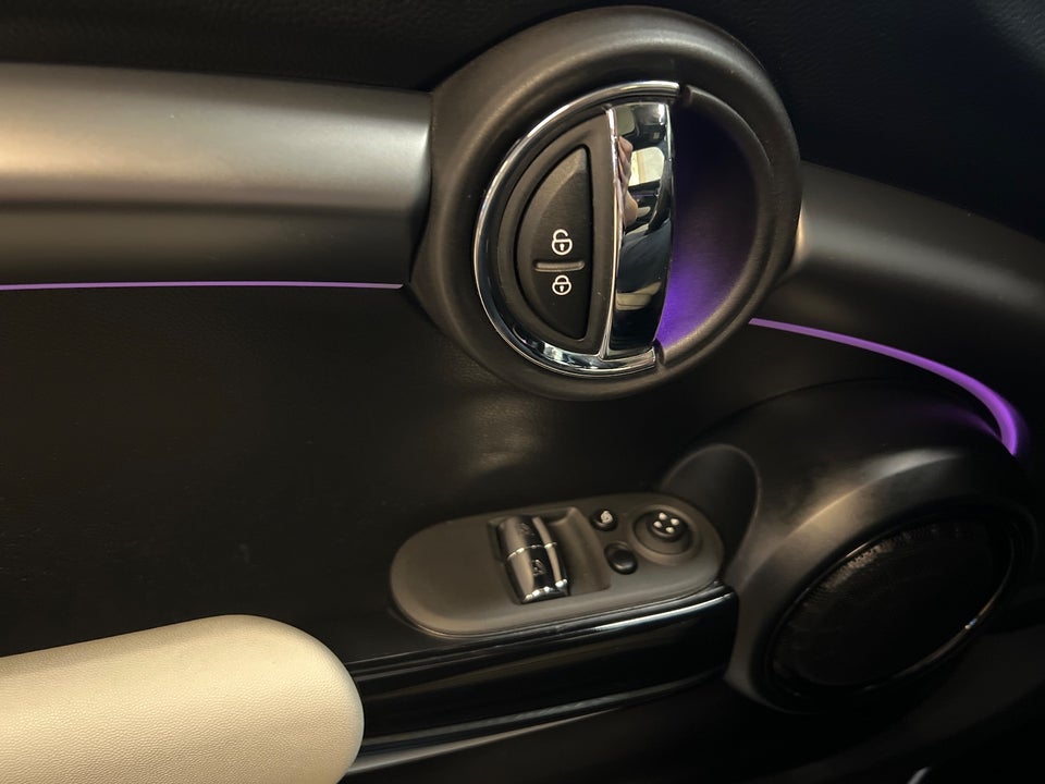 MINI Cooper SE Maximise 3d