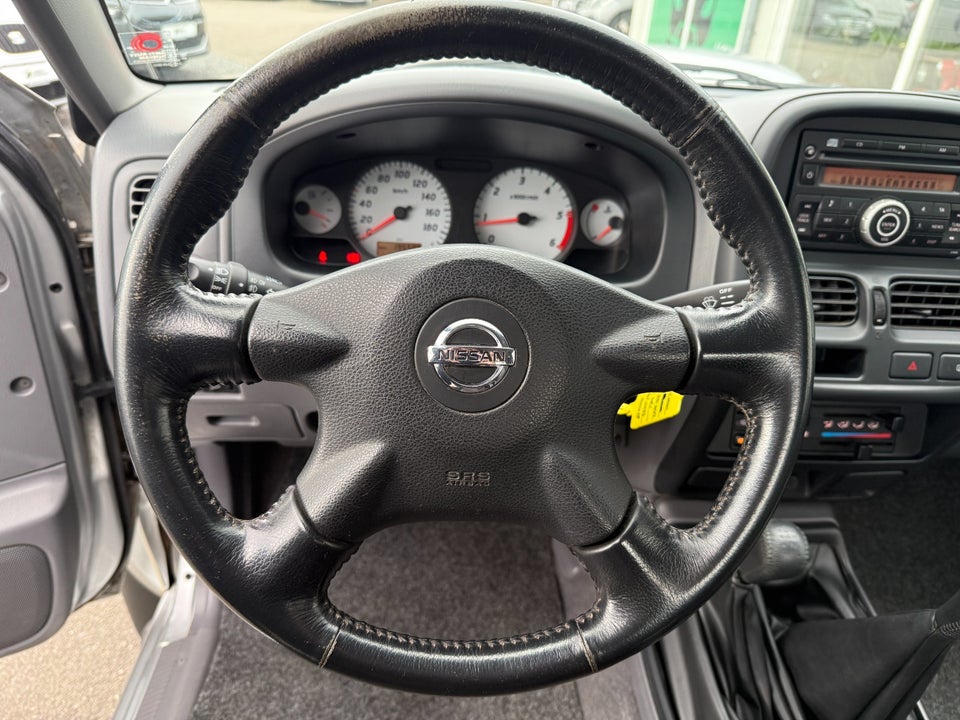 Nissan NP300 2,5 dCi 133 King Cab Comfort+ 4x4 2d