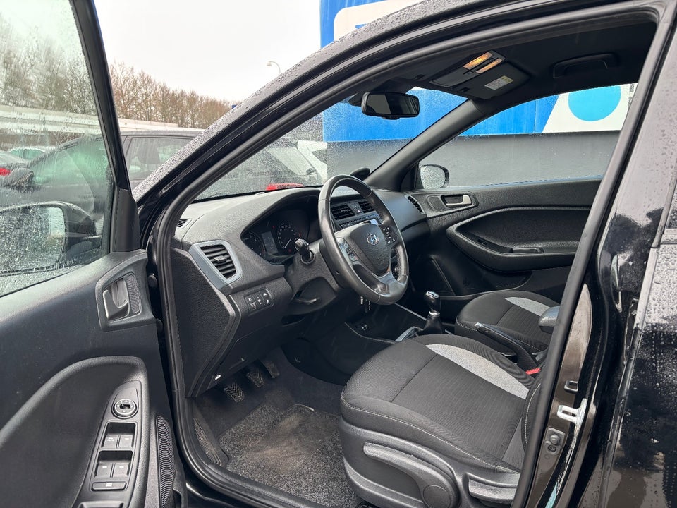 Hyundai i20 1,25 Vision+ 5d