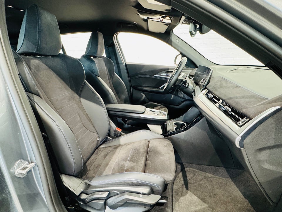 BMW iX2 eDrive20 M-Sport 5d