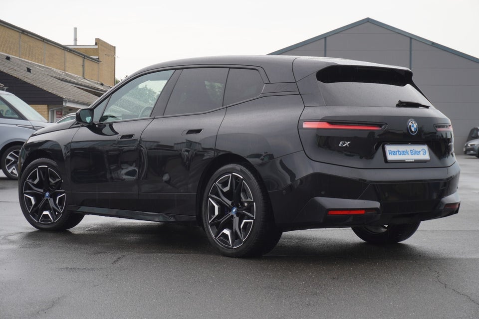 BMW iX xDrive40 M-Sport 5d