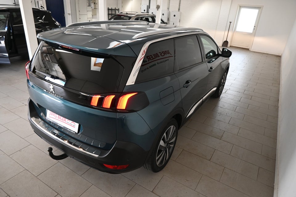 Peugeot 5008 1,2 PureTech 130 Allure 7prs 5d