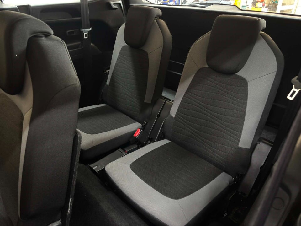 Citroën Grand C4 Picasso 1,6 e-HDi 115 Attraction 5d