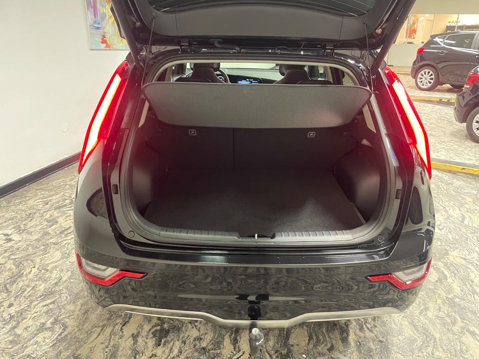 Kia Niro 64 EV Upgrade 5d