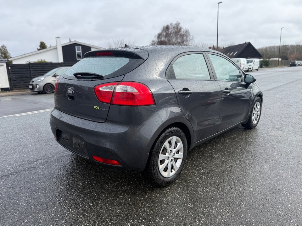 Kia Rio 1,2 CVVT Style+ 5d