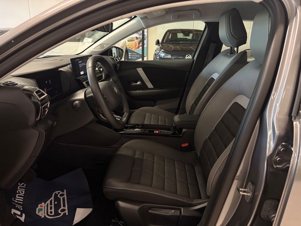 Citroën ë-C4 X 54 Plus 4d