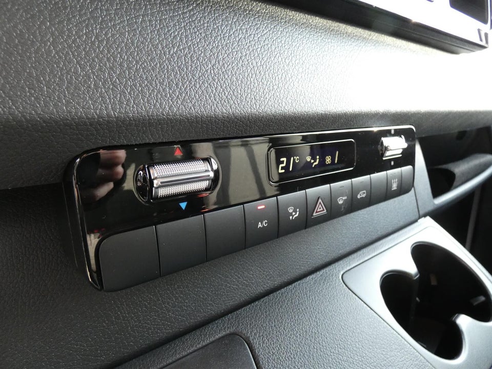 Mercedes Sprinter 317 2,0 CDi A3 Db.Kab PRO aut. RWD 4d