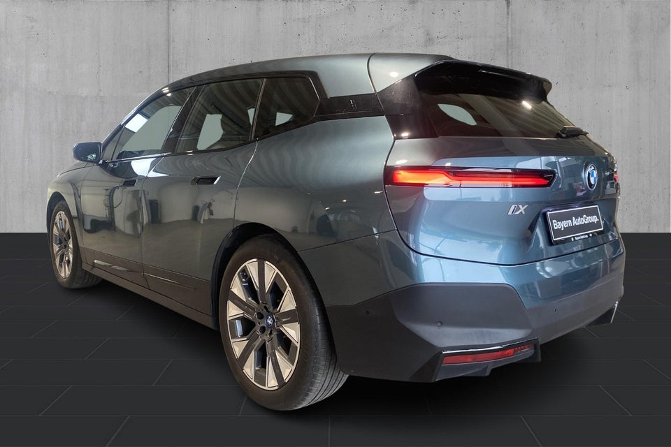 BMW iX xDrive40 5d