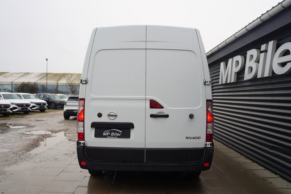 Nissan NV400 2,3 dCi 125 L3H2 Comfort Van