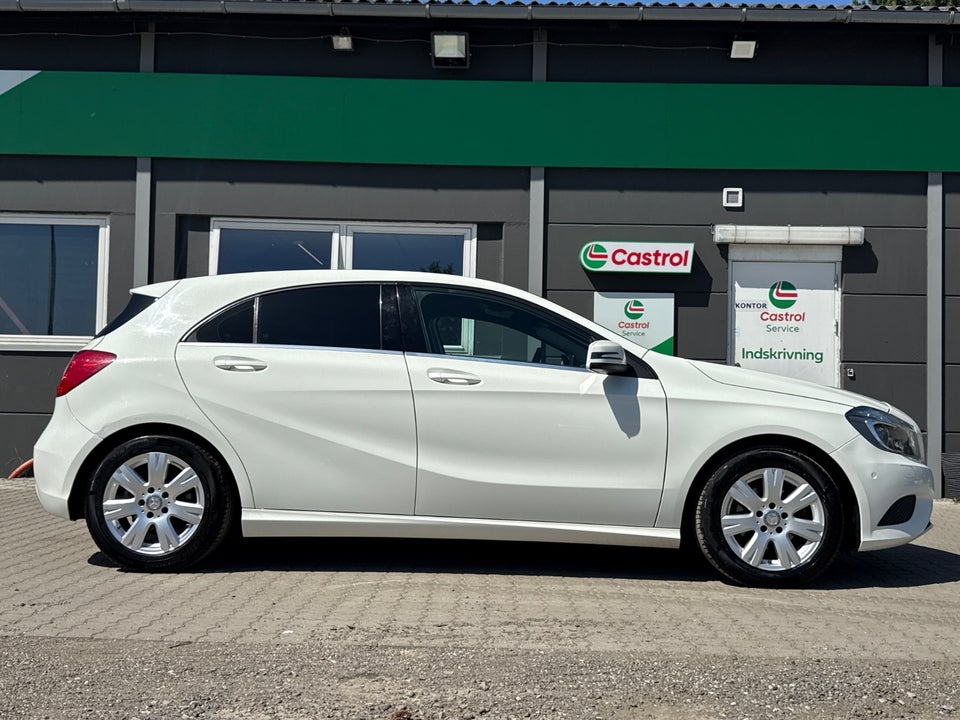 Mercedes A180 1,5 CDi Urban Business 5d