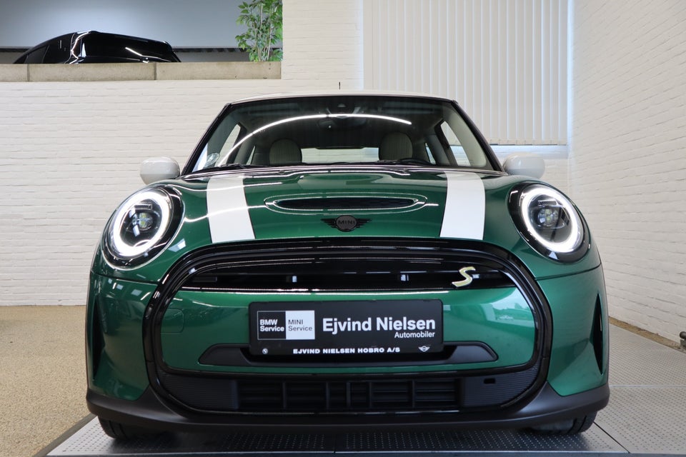 MINI Cooper SE Maximise 3d