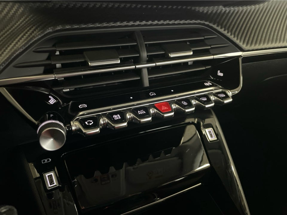 Peugeot 208 1,2 PureTech 100 Allure+ 5d