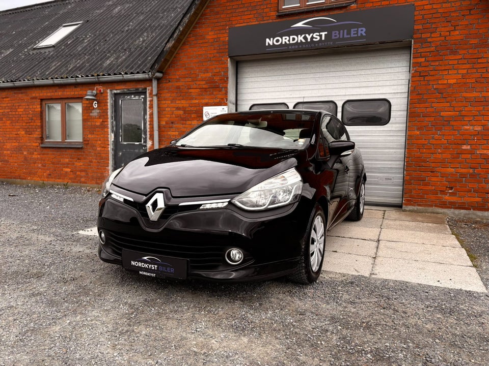 Renault Clio IV 0,9 TCe 90 Expression 5d