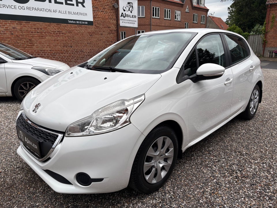 Peugeot 208 1,2 VTi Active 5d
