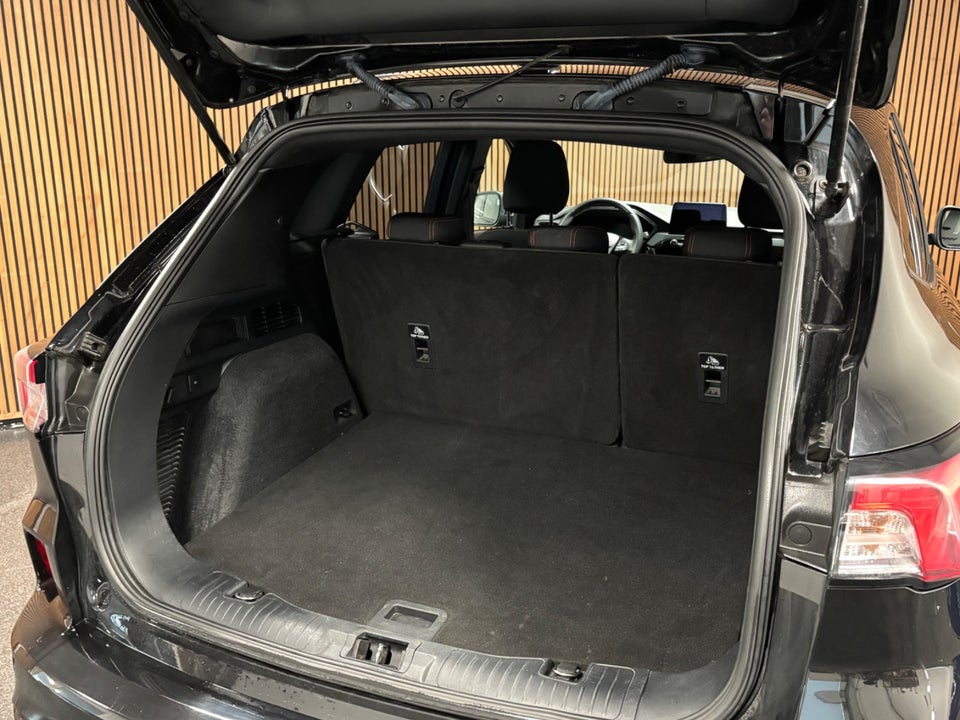 Ford Kuga 2,5 PHEV ST-Line CVT 5d