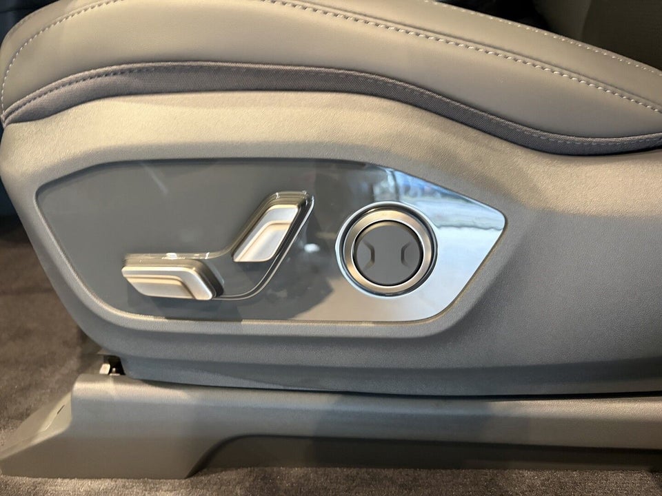 Kia EV9 76 Standard Range Upgrade RWD 7prs 5d