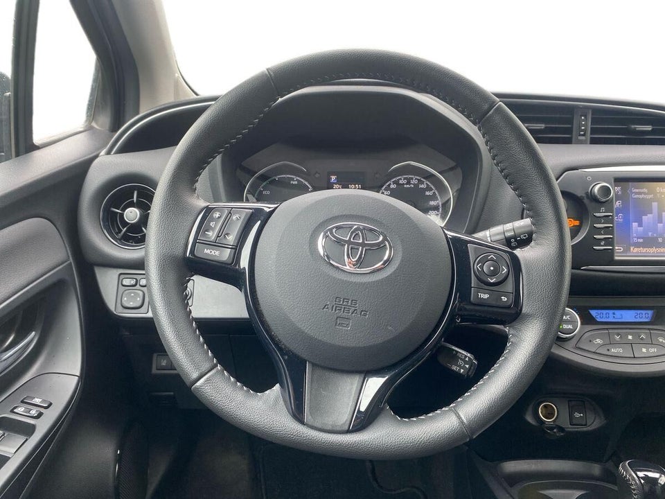 Toyota Yaris 1,5 Hybrid H3 Smart e-CVT 5d