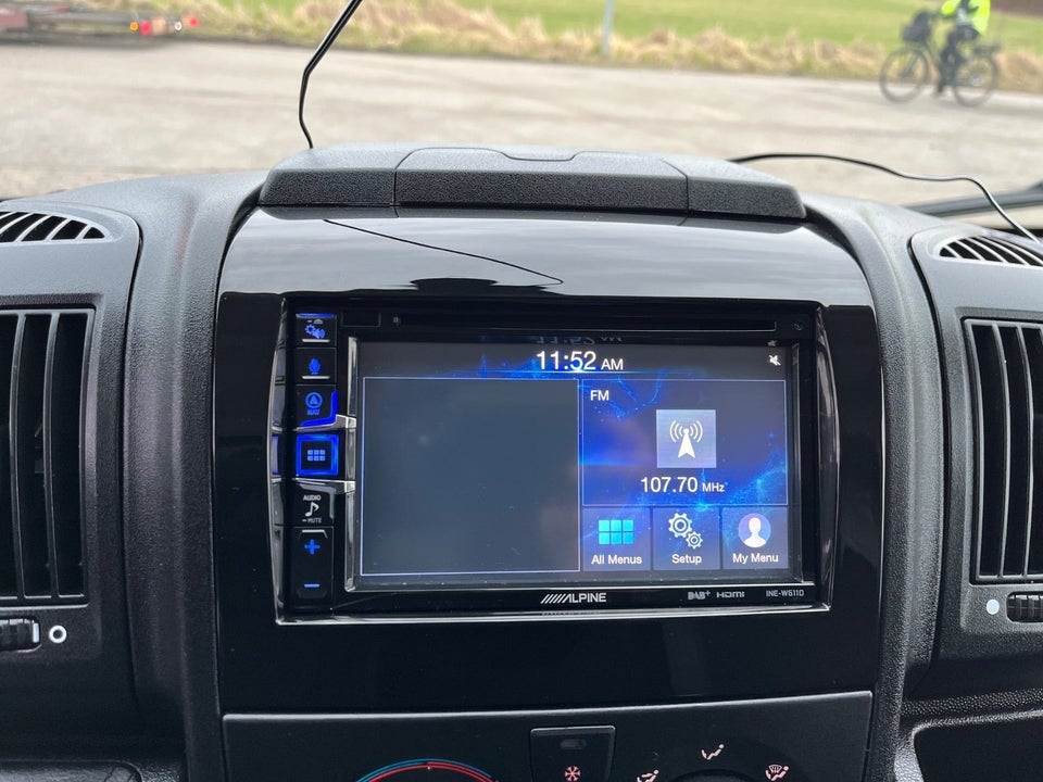 Peugeot Boxer 335 2,2 BlueHDi 165 L2 Plus Alukasse