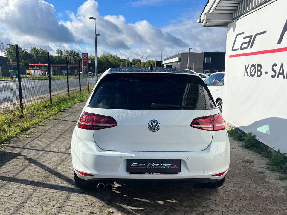 VW Golf VII 1,4 GTE Highline DSG 5d