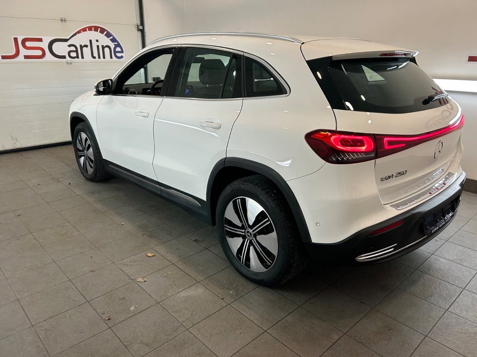 Mercedes EQA250 5d