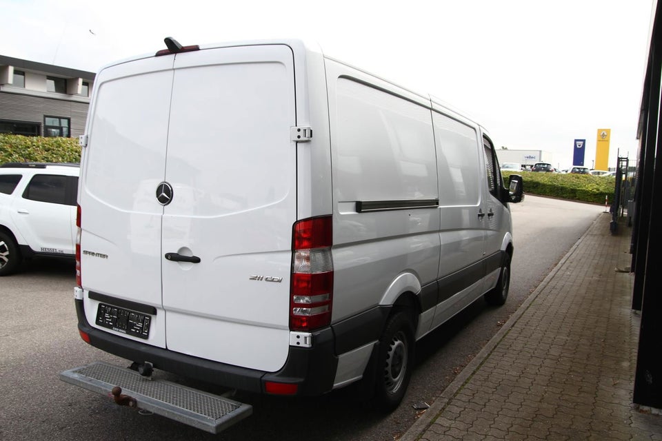 Mercedes Sprinter 211 2,2 CDi R2 Kassevogn 5d