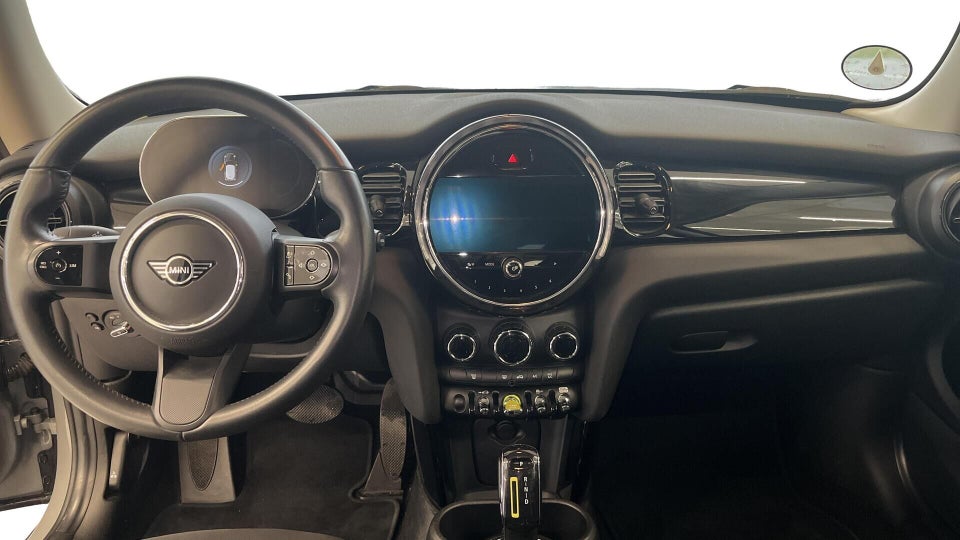 MINI Cooper SE Essential 3d