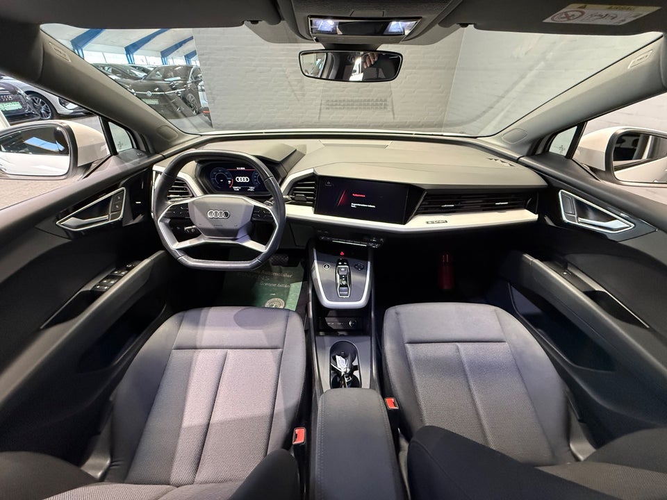 Audi Q4 e-tron 35 S-line 5d