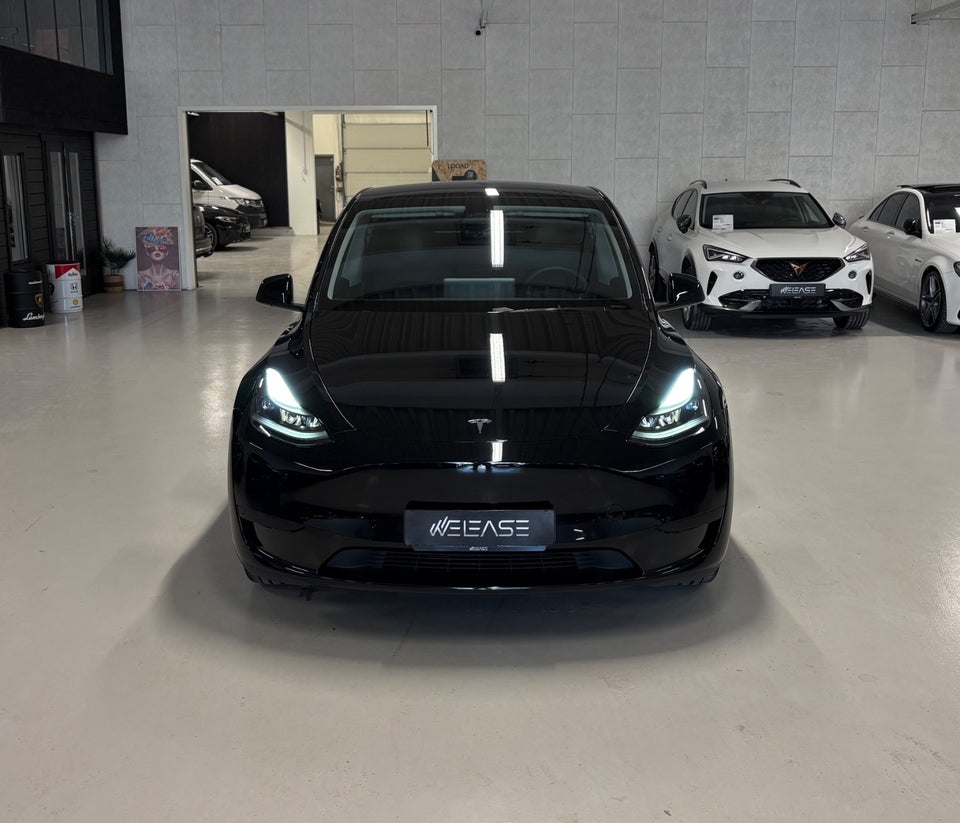 Tesla Model Y Long Range AWD 5d