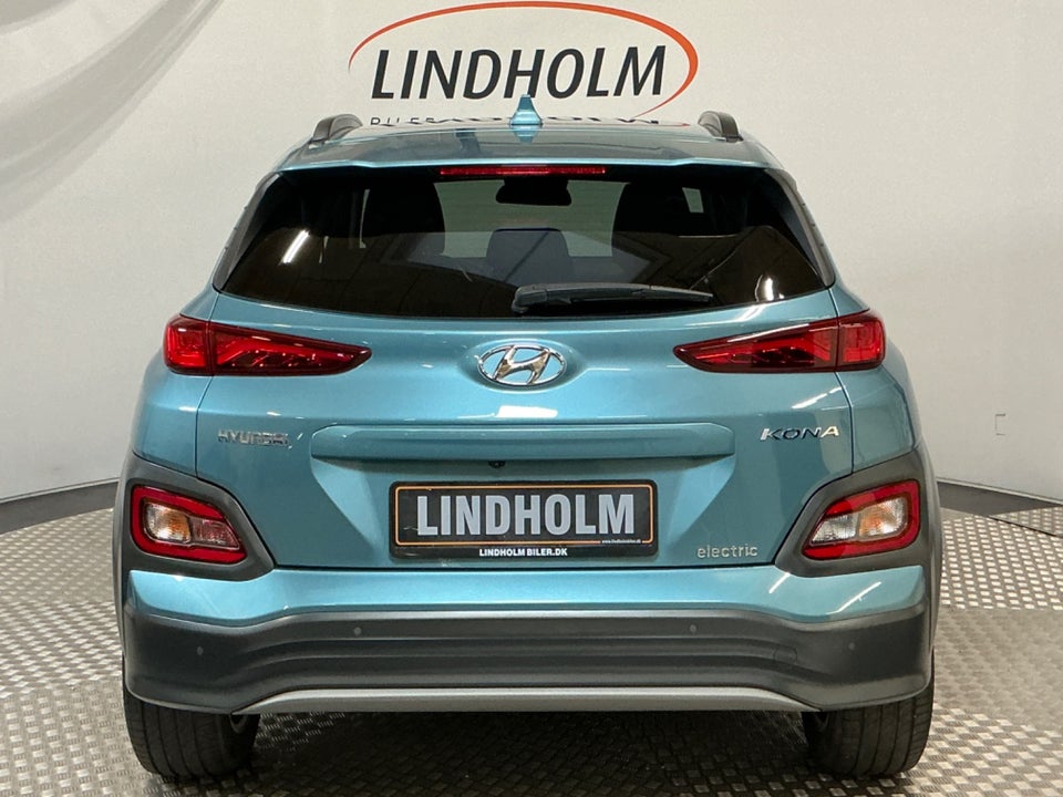 Hyundai Kona 64 EV Essential 5d