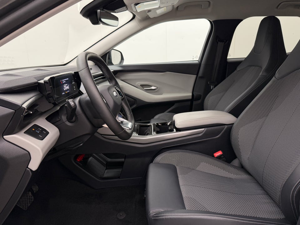 Ford Explorer 82 Select Extended Range 5d