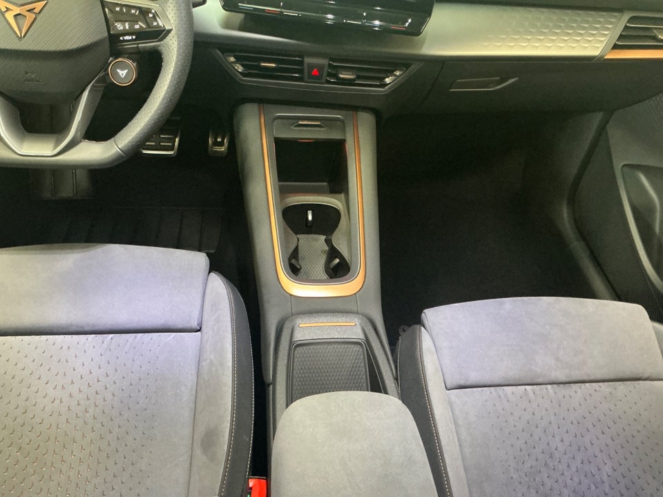 Cupra Born 77 e-Boost Dinamica Pack 5d