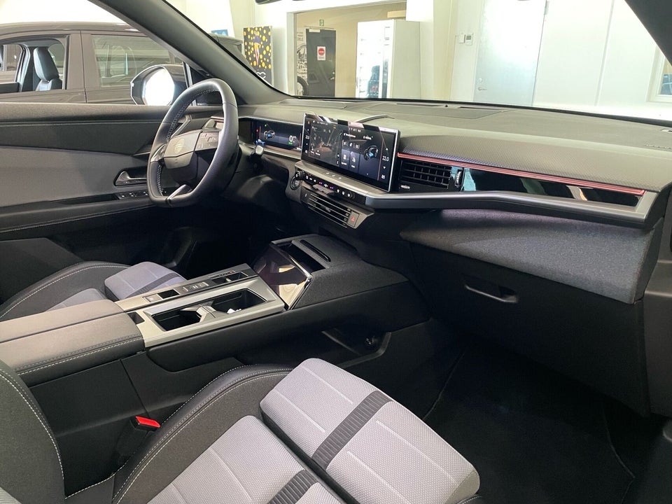 Opel Grandland-e 73 GS Sky 5d