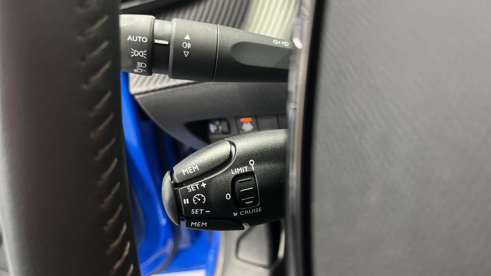 Peugeot e-208 50 Allure 5d