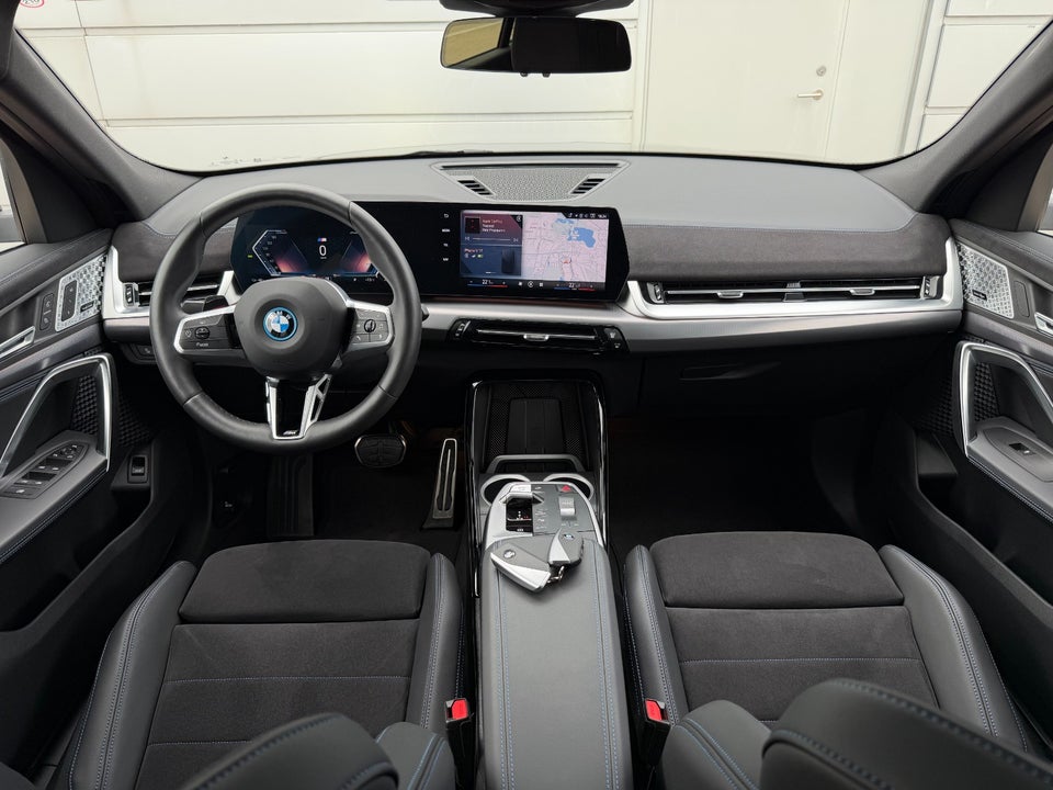 BMW iX2 eDrive20 M-Sport 5d