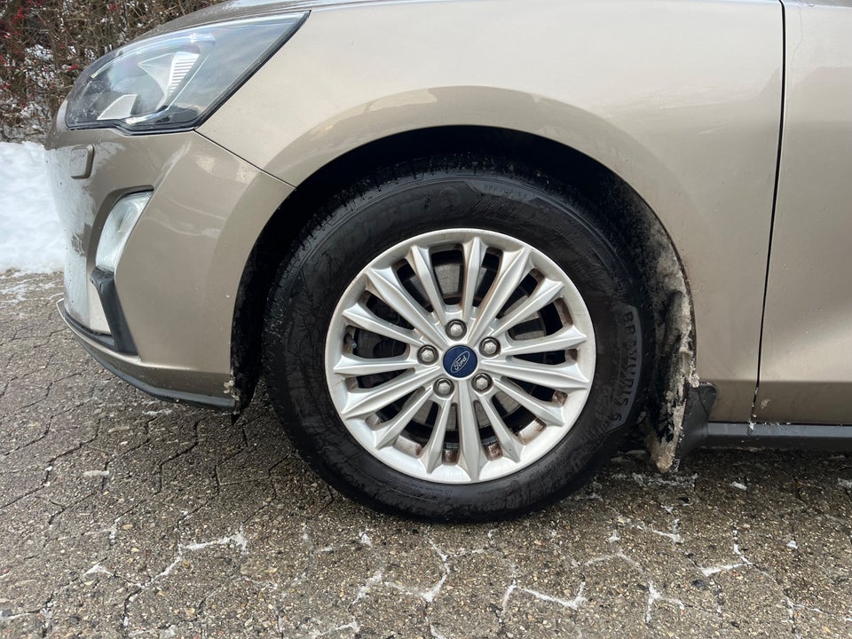 Ford Focus 1,0 EcoBoost Titanium stc. 5d