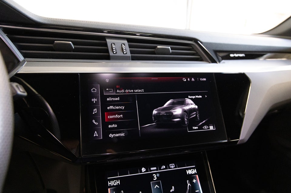 Audi e-tron 55 S-line quattro 5d