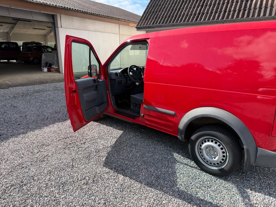 Ford Transit Connect 1,8 TDCi 75 200S 4d
