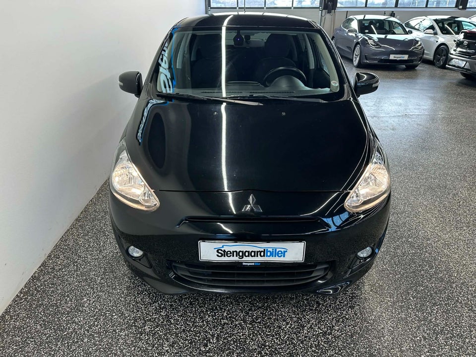 Mitsubishi Space Star 1,2 Black & White CVT 5d