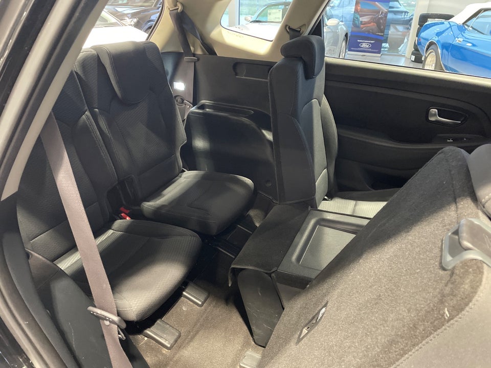 Kia Carens 1,7 CRDi 115 Attraction 7prs 5d