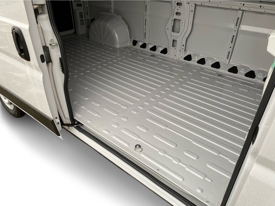 Peugeot e-Boxer 435 110 L3H2 Premium