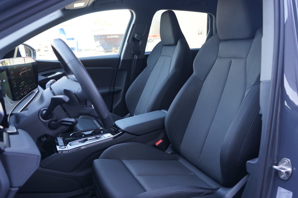 Audi Q6 e-tron S-line quattro 5d