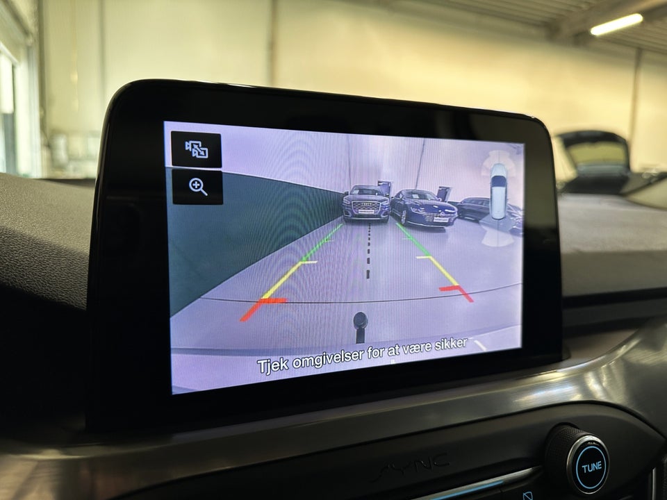 Ford Focus 1,0 EcoBoost Titanium Business stc. 5d